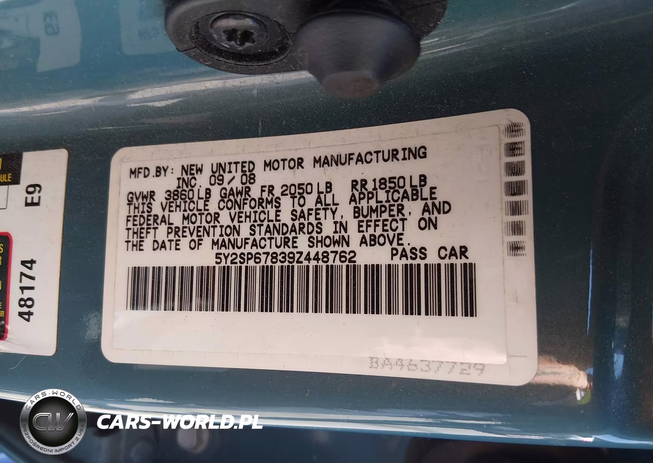 2009 Pontiac Vibe VIN:5Y2SP67839Z448762 - 9