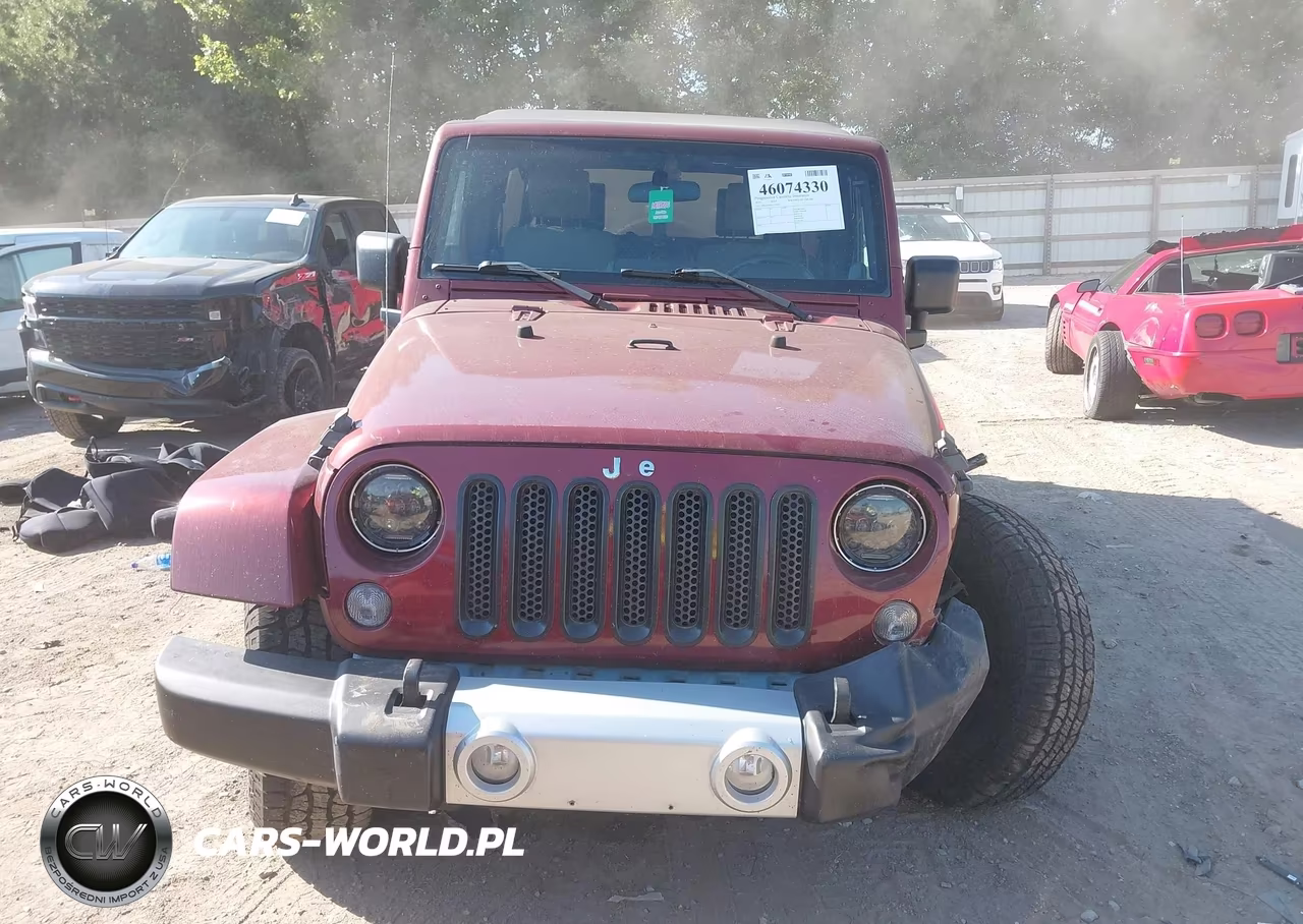 2010 Jeep Wrangler Unlimited Sahara VIN:1J4BA5H18AL122633 - 12