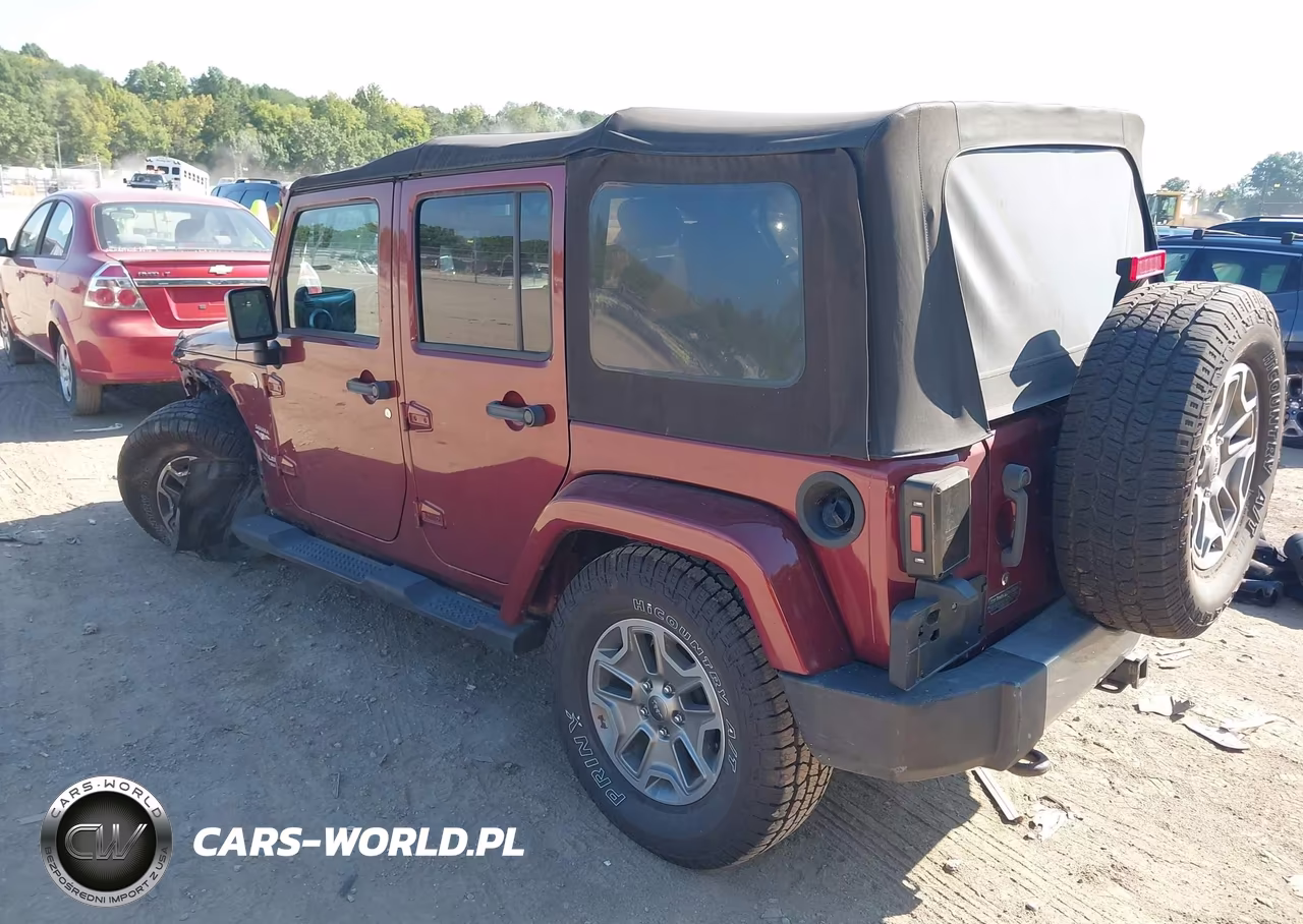 2010 Jeep Wrangler Unlimited Sahara VIN:1J4BA5H18AL122633 - 3