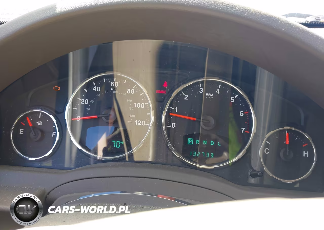 2008 Jeep Liberty Sport VIN:1J8GP28K68W221812 - 7