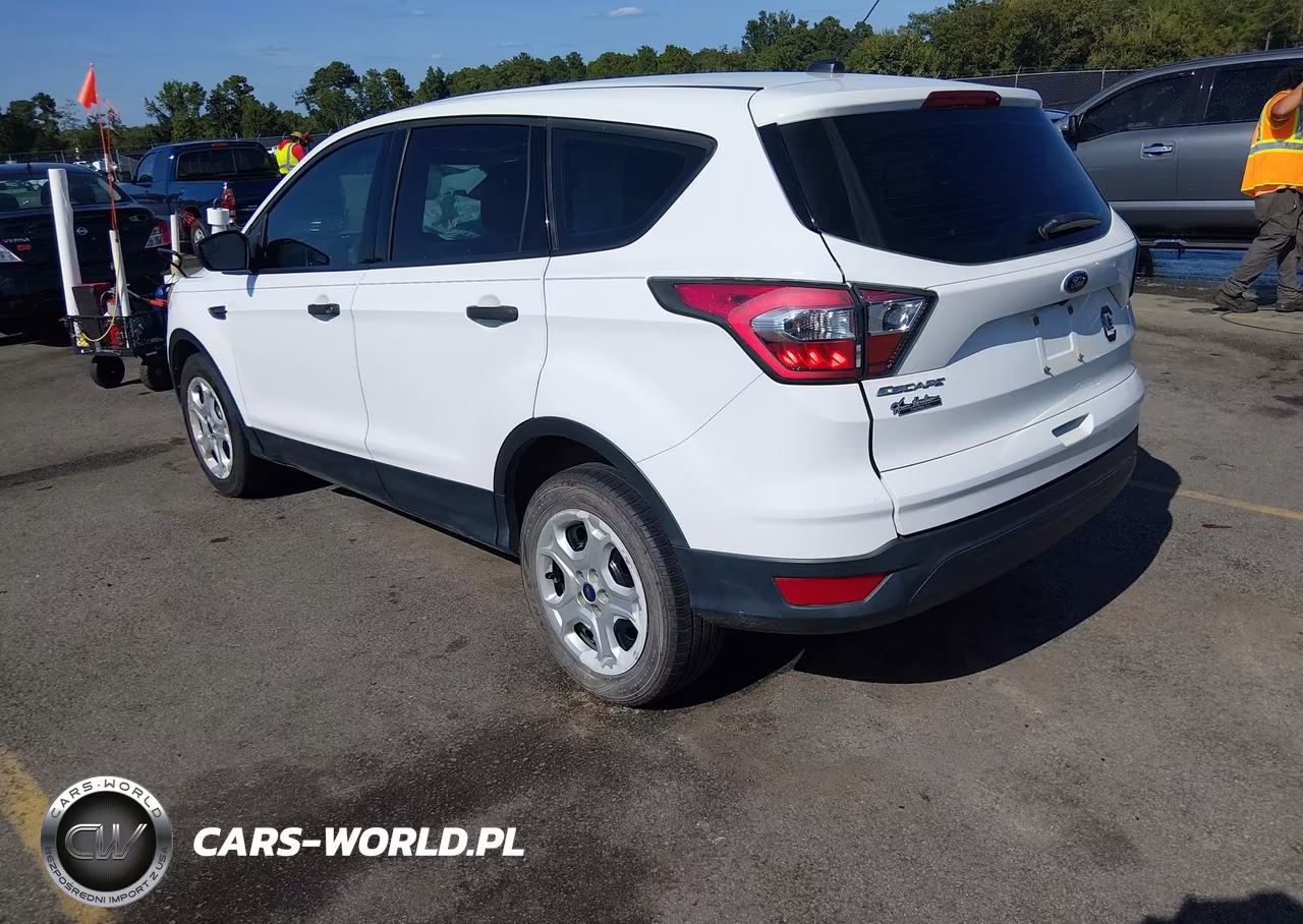 2017 Ford Escape S VIN:1FMCU0F79HUB26086 - 3
