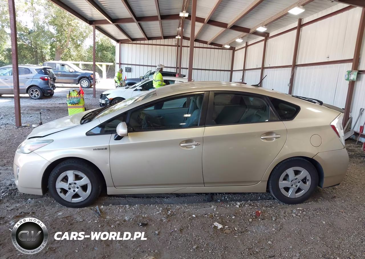 2011 Toyota Prius Three VIN:JTDKN3DU2B1373157 - 14