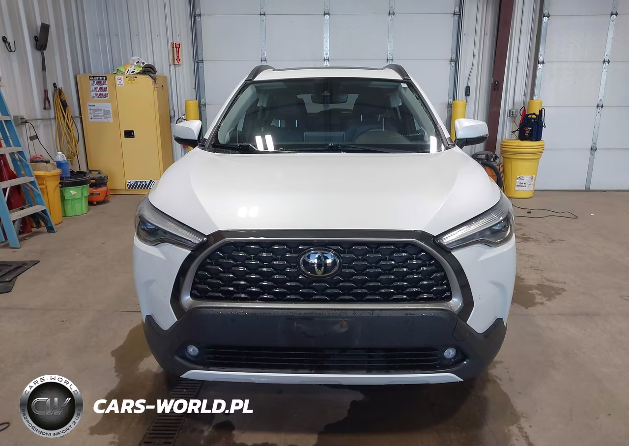 2022 Toyota Corolla Cross Xle VIN:7MUDAABG0NV016613 - 12