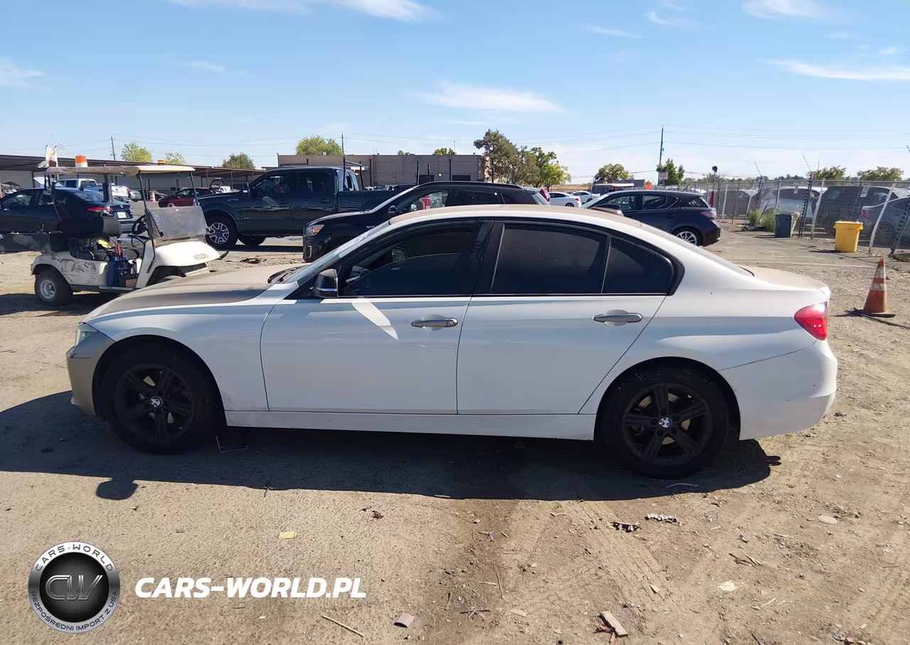 2015 BMW 328I xDrive VIN:WBA3B3C52FF546558 - 14