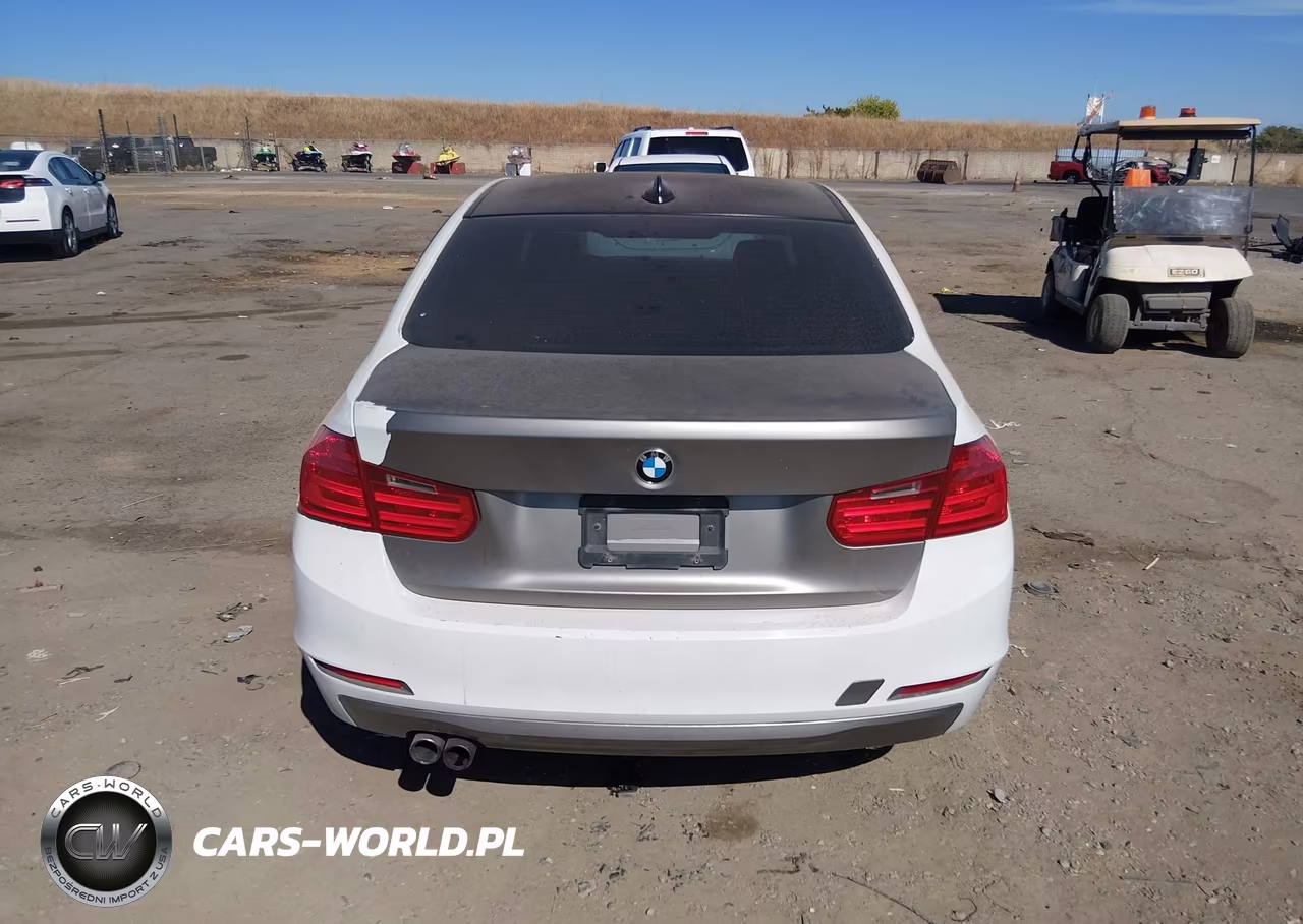 2015 BMW 328I xDrive VIN:WBA3B3C52FF546558 - 16