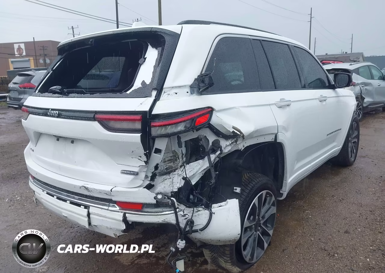 2023 Jeep Grand Cherokee Overland 4X4 VIN:1C4RJHDG0PC502171 - 4
