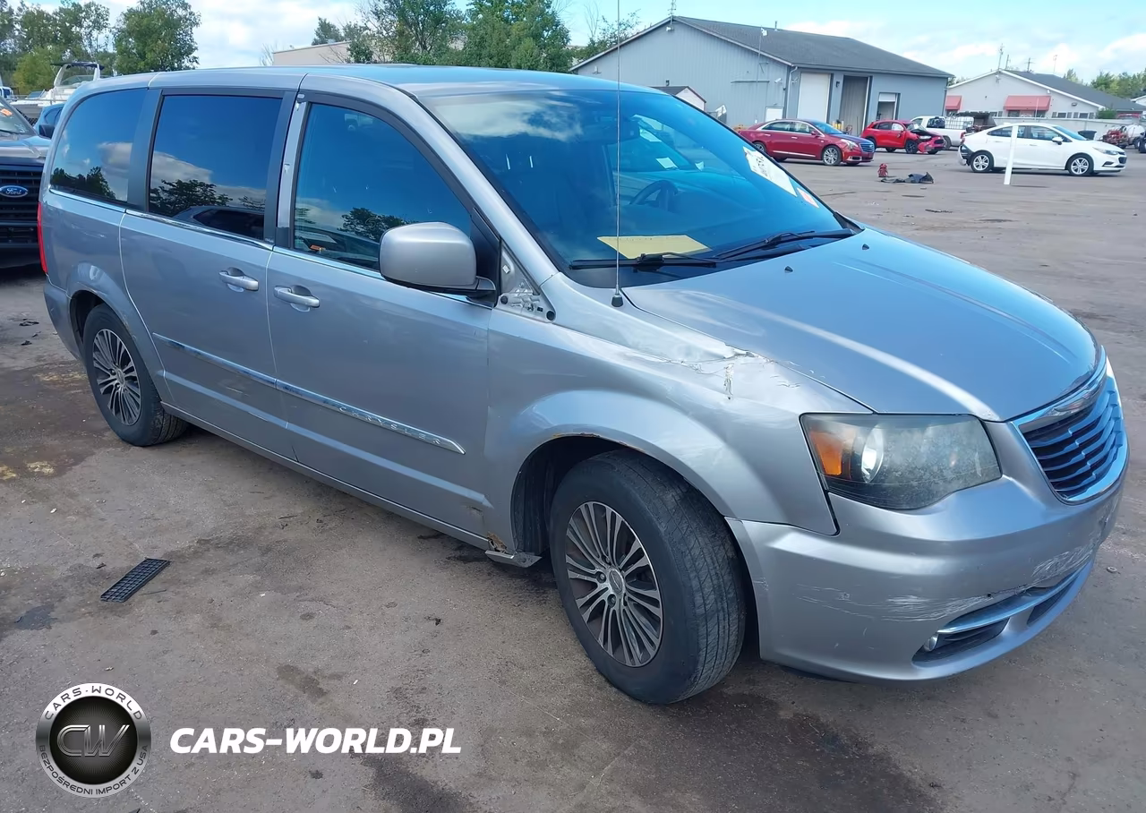 2014 Chrysler Town & Country S