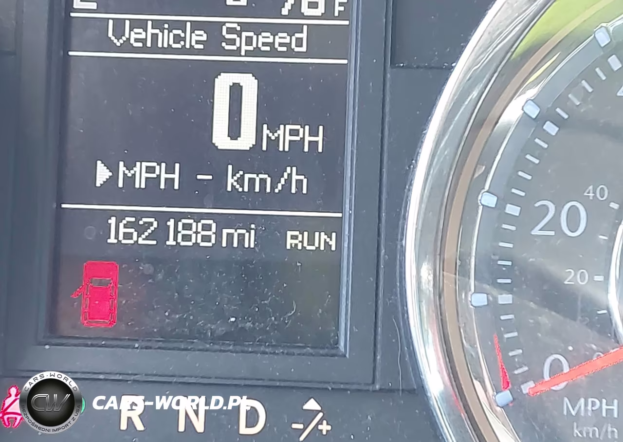 2014 Chrysler Town & Country S VIN:2C4RC1HG3ER225760 - 15