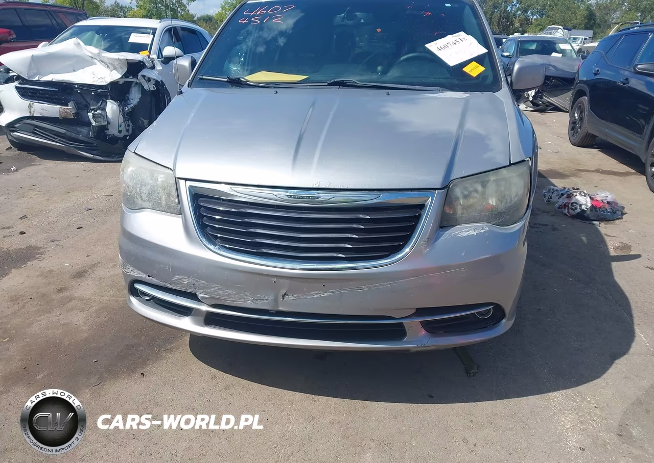 2014 Chrysler Town & Country S VIN:2C4RC1HG3ER225760 - 6