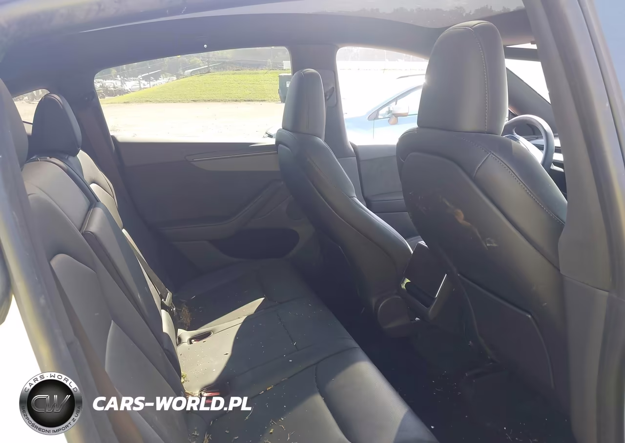 2026 Tesla Model Y Premium Rear-Wheel Drive-Rear-Wheel Drive VIN:7SAYGDEDXTA674597 - 8