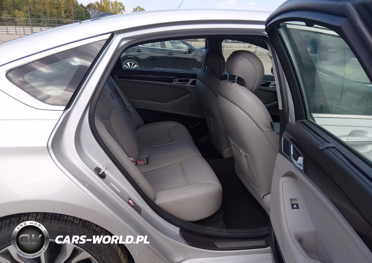 2017 Genesis G80 3.8 VIN:KMHGN4JE6HU180666 - 8
