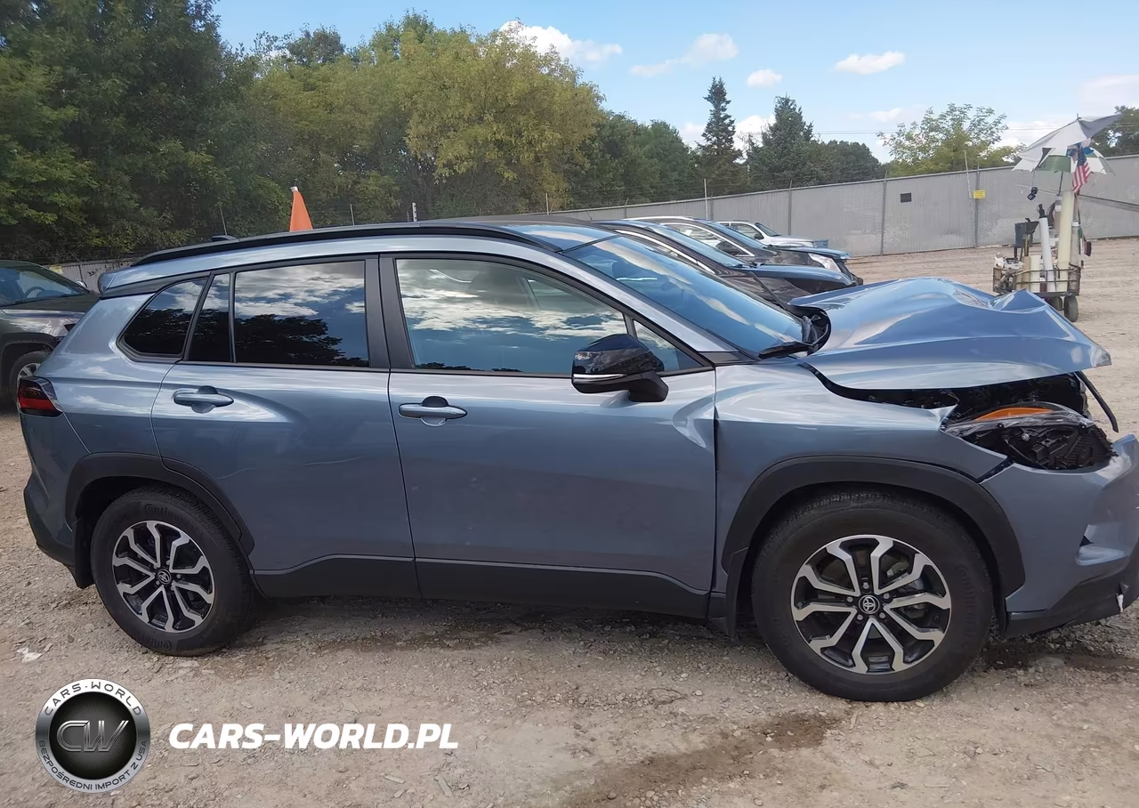 2026 Toyota Corolla Cross Hybrid Se VIN:7MUFBABGXTV099924 - 13