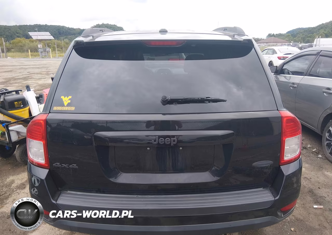 2013 Jeep Compass Latitude VIN:1C4NJDEB8DD274680 - 17