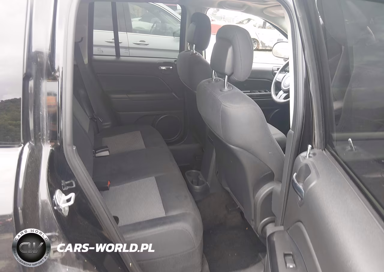 2013 Jeep Compass Latitude VIN:1C4NJDEB8DD274680 - 8