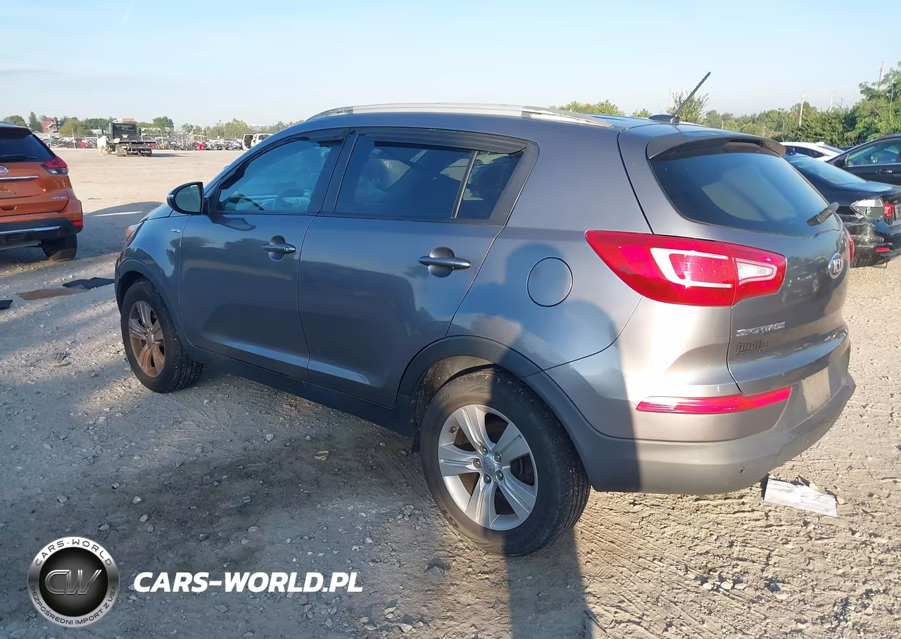 2013 Kia Sportage Lx VIN:KNDPBCA2XD7494696 - 3