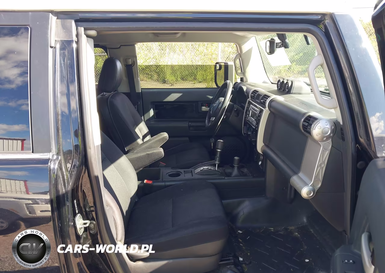 2012 Toyota Fj Cruiser VIN:JTEBU4BF1CK146501 - 5