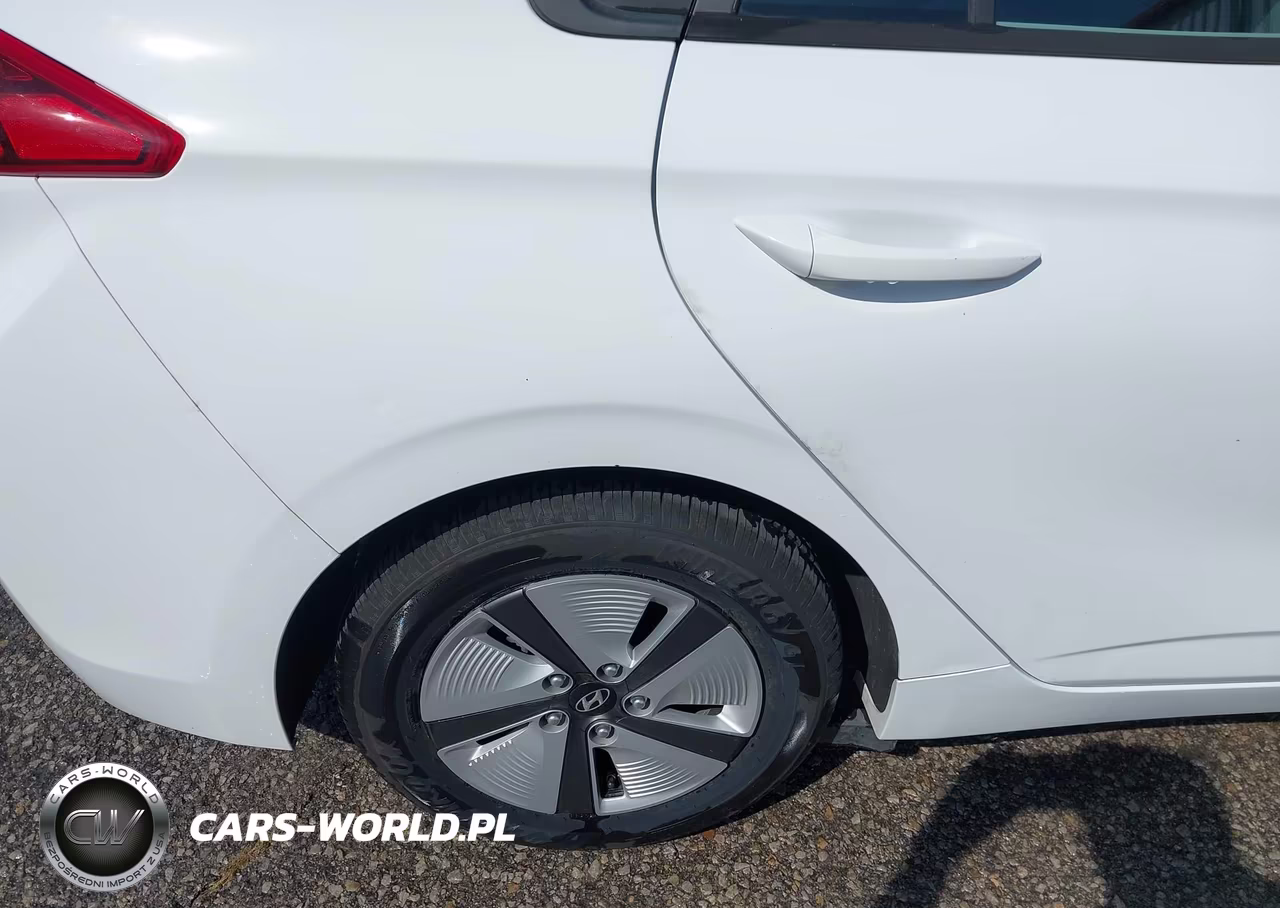2020 Hyundai Ioniq Hybrid Blue VIN:KMHC65LC4LU233564 - 16