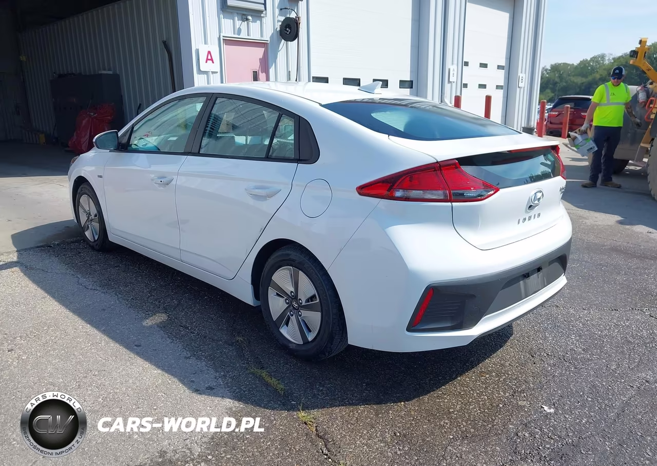 2020 Hyundai Ioniq Hybrid Blue VIN:KMHC65LC4LU233564 - 3