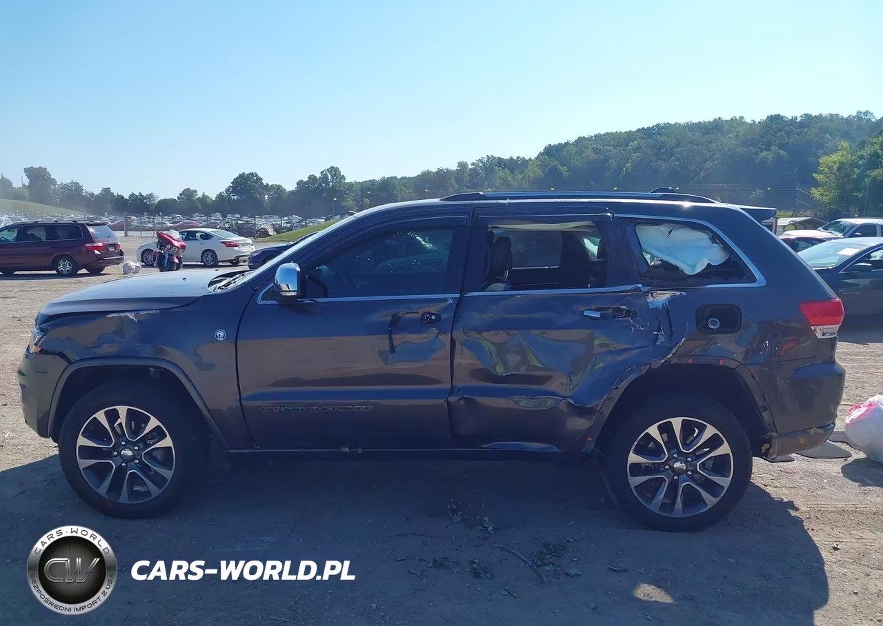 2018 Jeep Grand Cherokee Overland 4X4 VIN:1C4RJFCG9JC314486 - 14