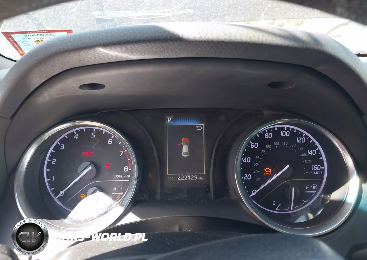 2020 Toyota Camry Le VIN:4T1C11AK4LU337554 - 7