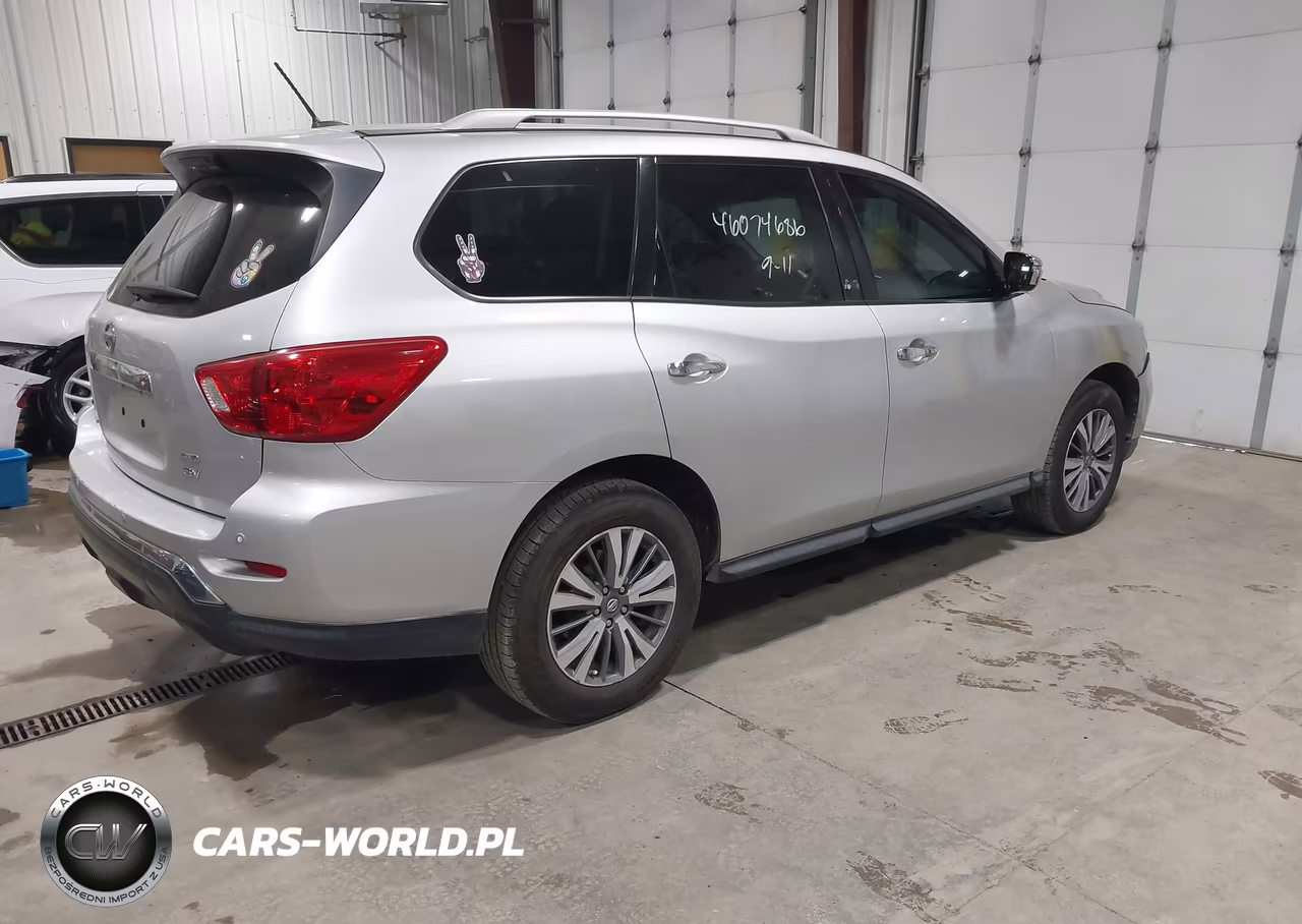 2017 Nissan Pathfinder Platinum-S-Sl-Sv VIN:5N1DR2MM6HC625573 - 4