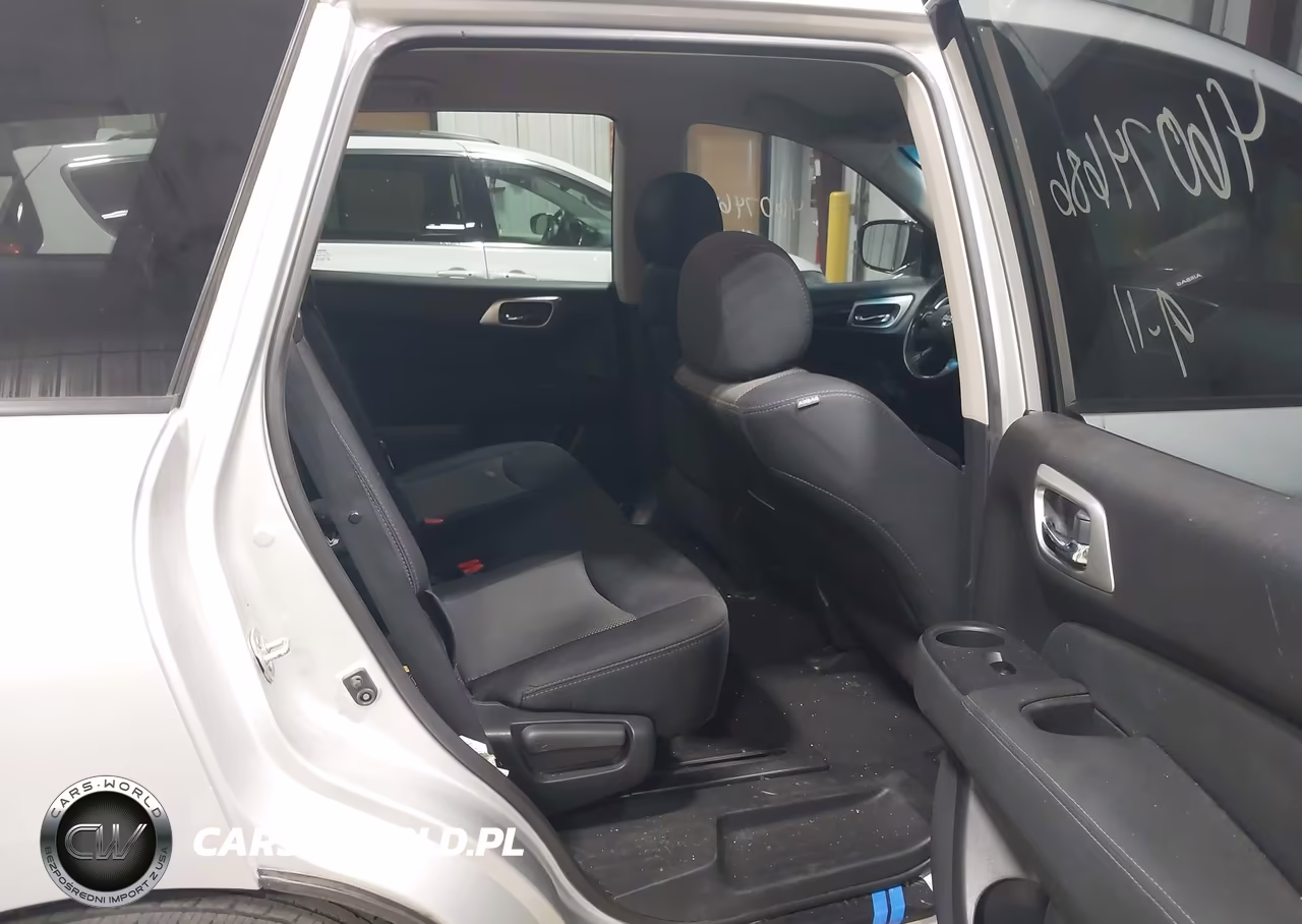 2017 Nissan Pathfinder Platinum-S-Sl-Sv VIN:5N1DR2MM6HC625573 - 8