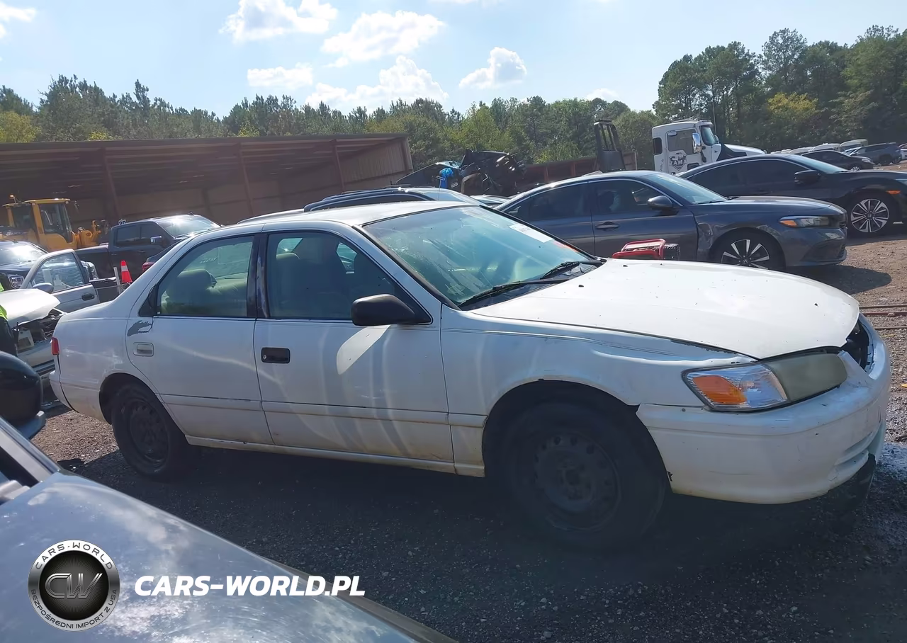 2001 Toyota Camry Le VIN:4T1BG22K31U822621 - 18