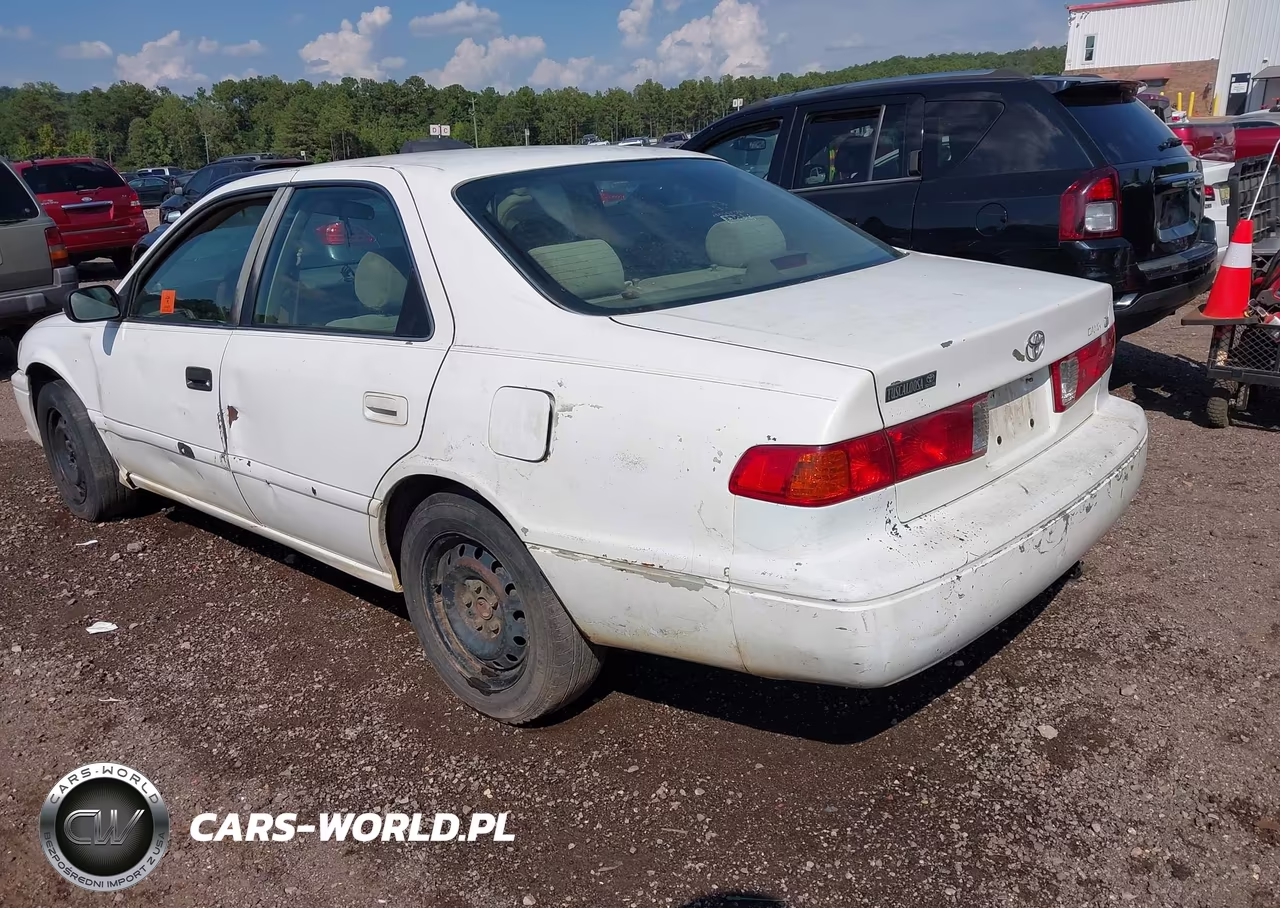 2001 Toyota Camry Le VIN:4T1BG22K31U822621 - 3