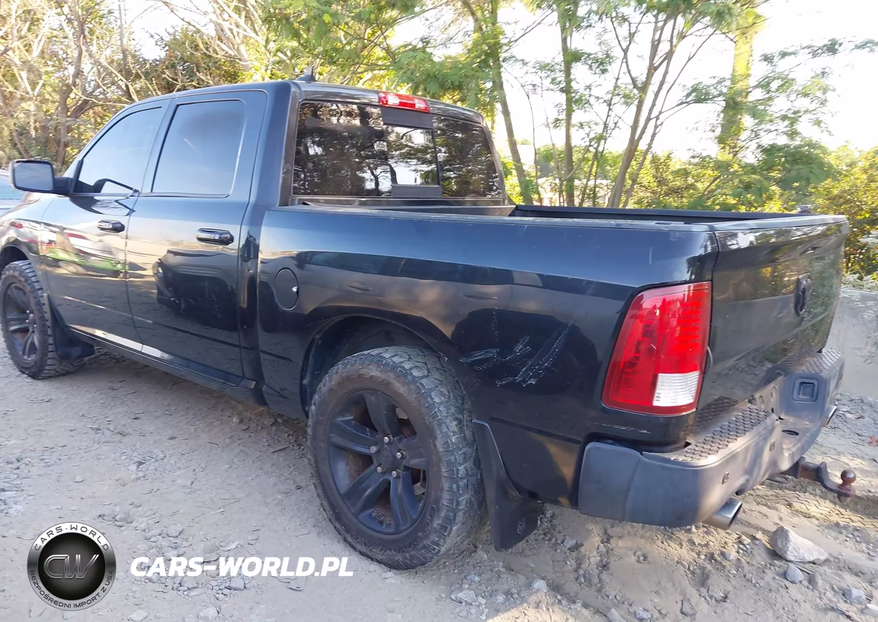 2016 Ram 1500 Sport VIN:1C6RR7MT7GS272139 - 3