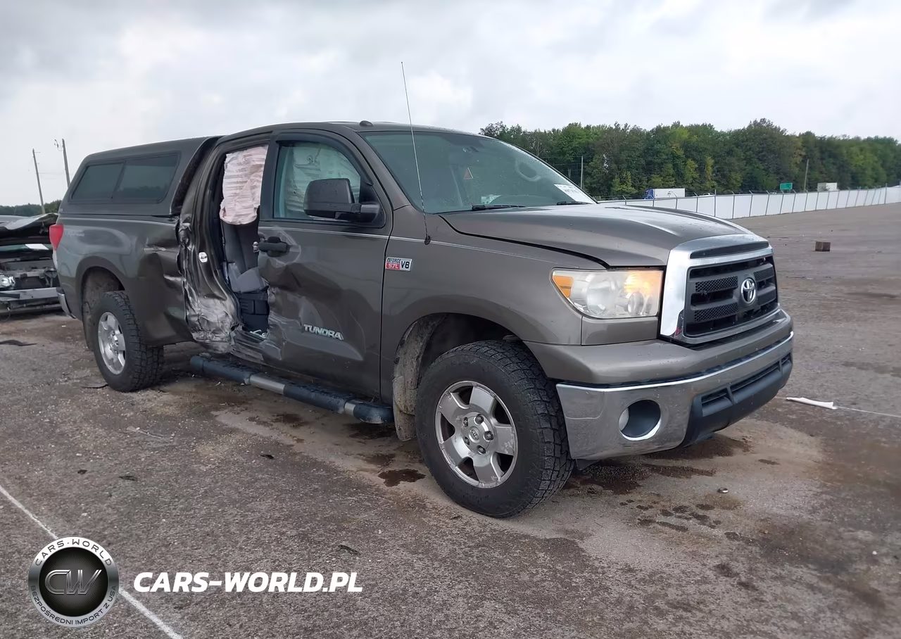 2013 Toyota Tundra Grade 5.7L V8