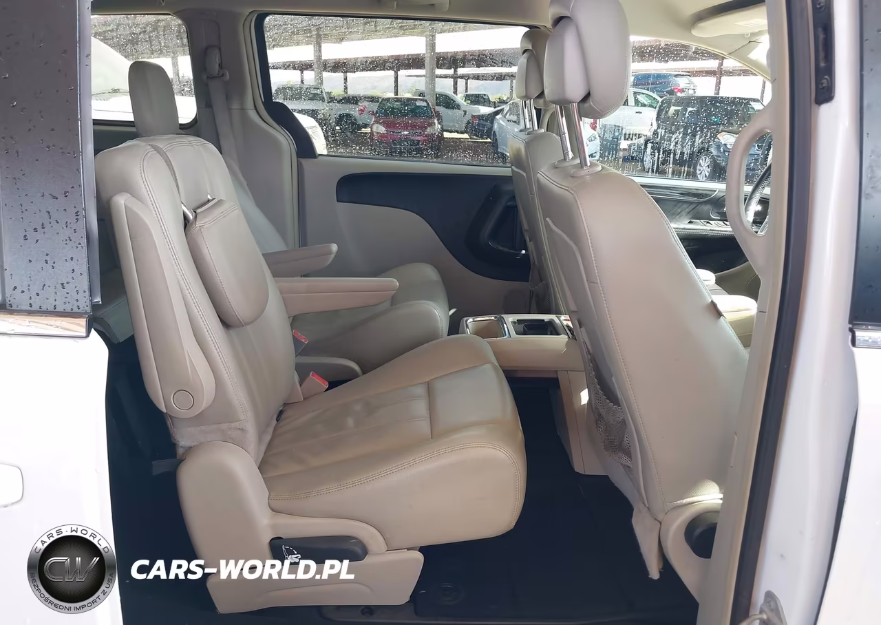 2014 Chrysler Town & Country Touring VIN:2C4RC1BG4ER440332 - 8