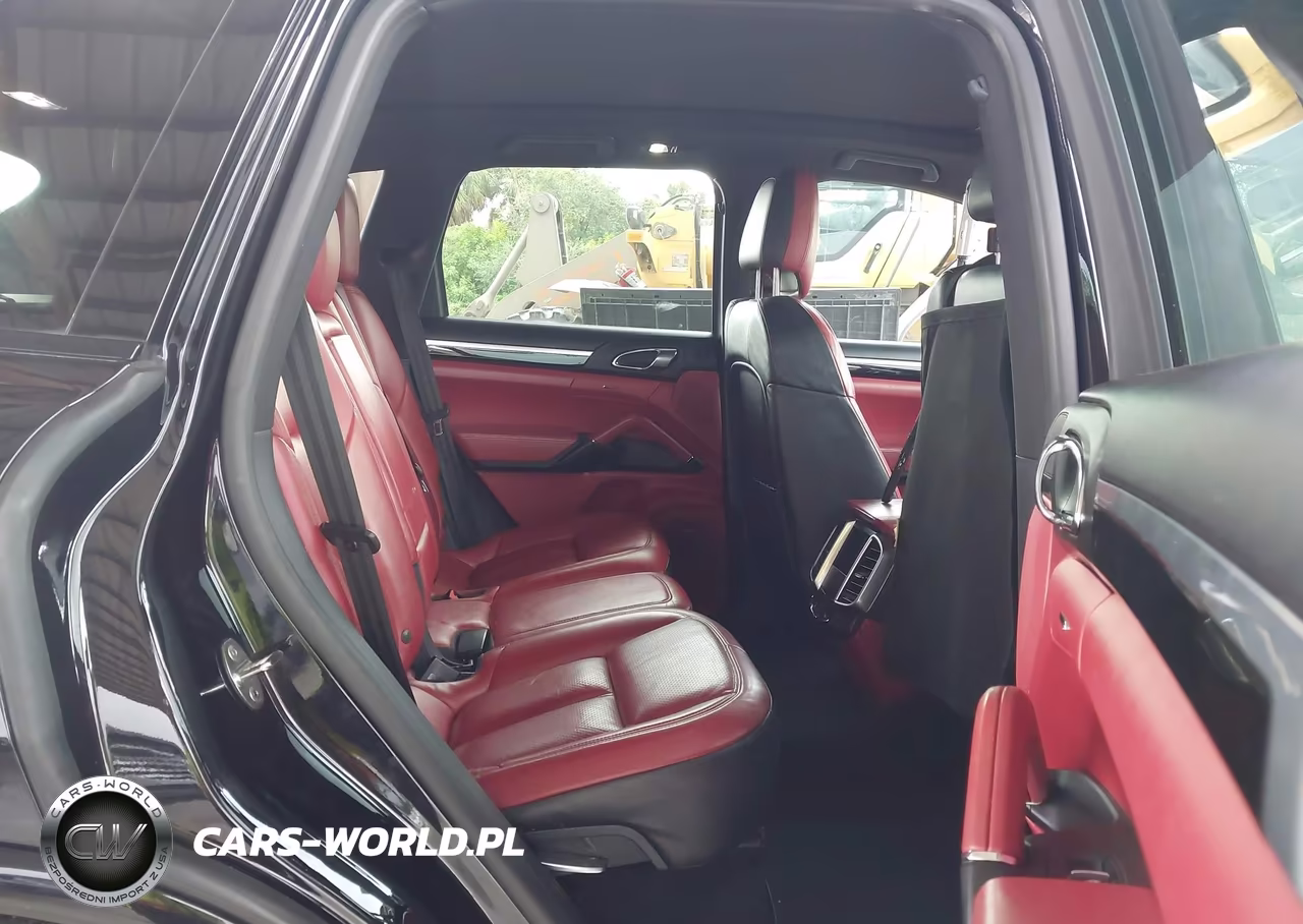 2017 Porsche Cayenne E-Hybrid S Platinum Edition VIN:WP1AE2A23HLA74376 - 8