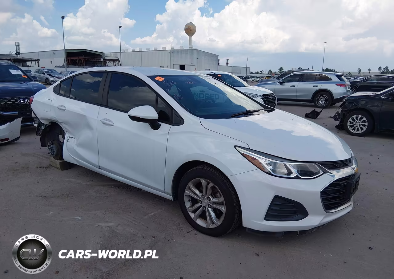 2019 Chevrolet Cruze Ls – zdjęcie 1 z 18