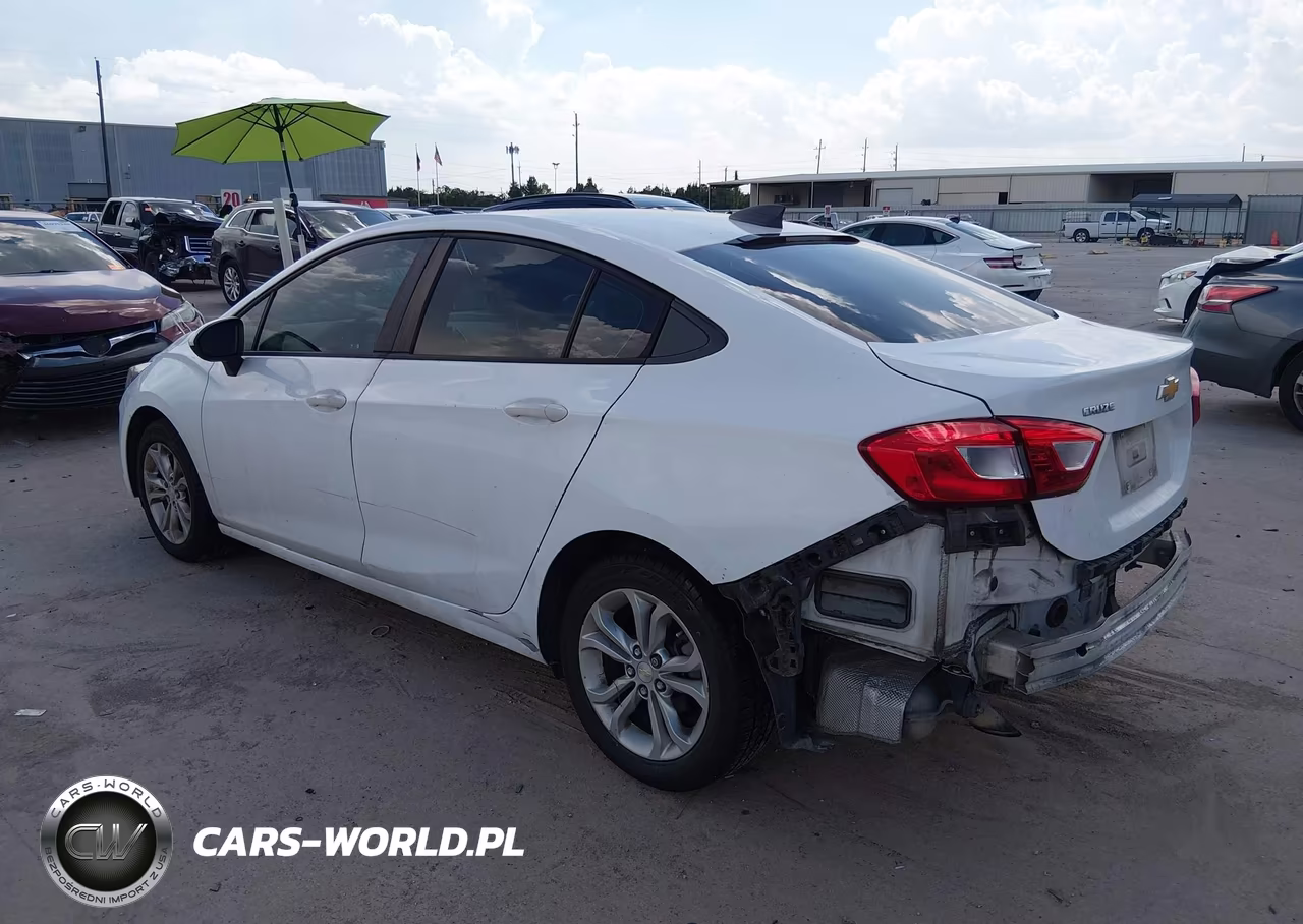 2019 Chevrolet Cruze Ls VIN:1G1BC5SM3K7127535 - 3