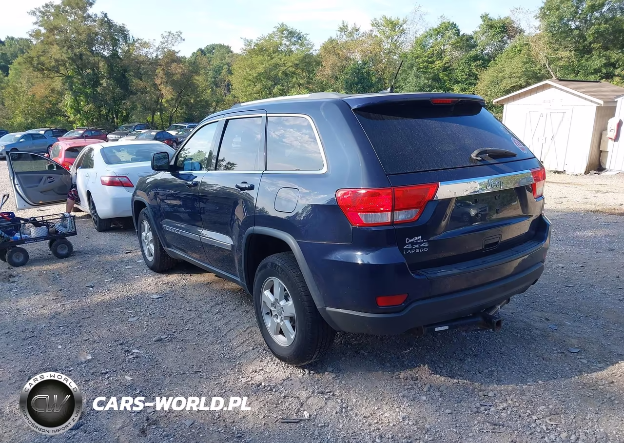 2013 Jeep Grand Cherokee Laredo VIN:1C4RJFAG7DC506948 - 3