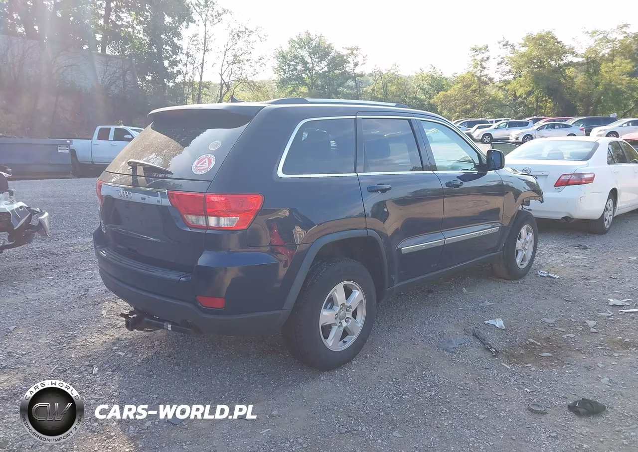 2013 Jeep Grand Cherokee Laredo VIN:1C4RJFAG7DC506948 - 4