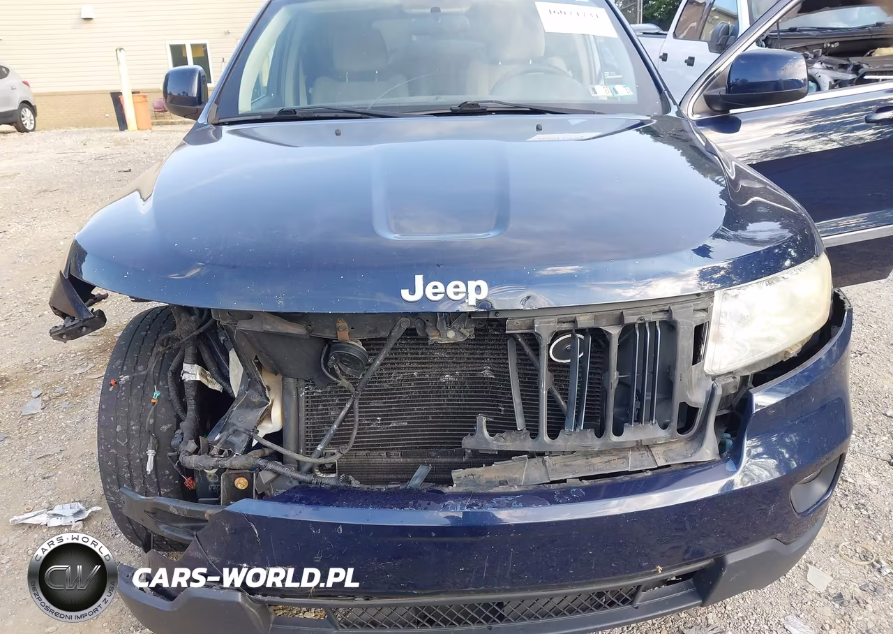 2013 Jeep Grand Cherokee Laredo VIN:1C4RJFAG7DC506948 - 6
