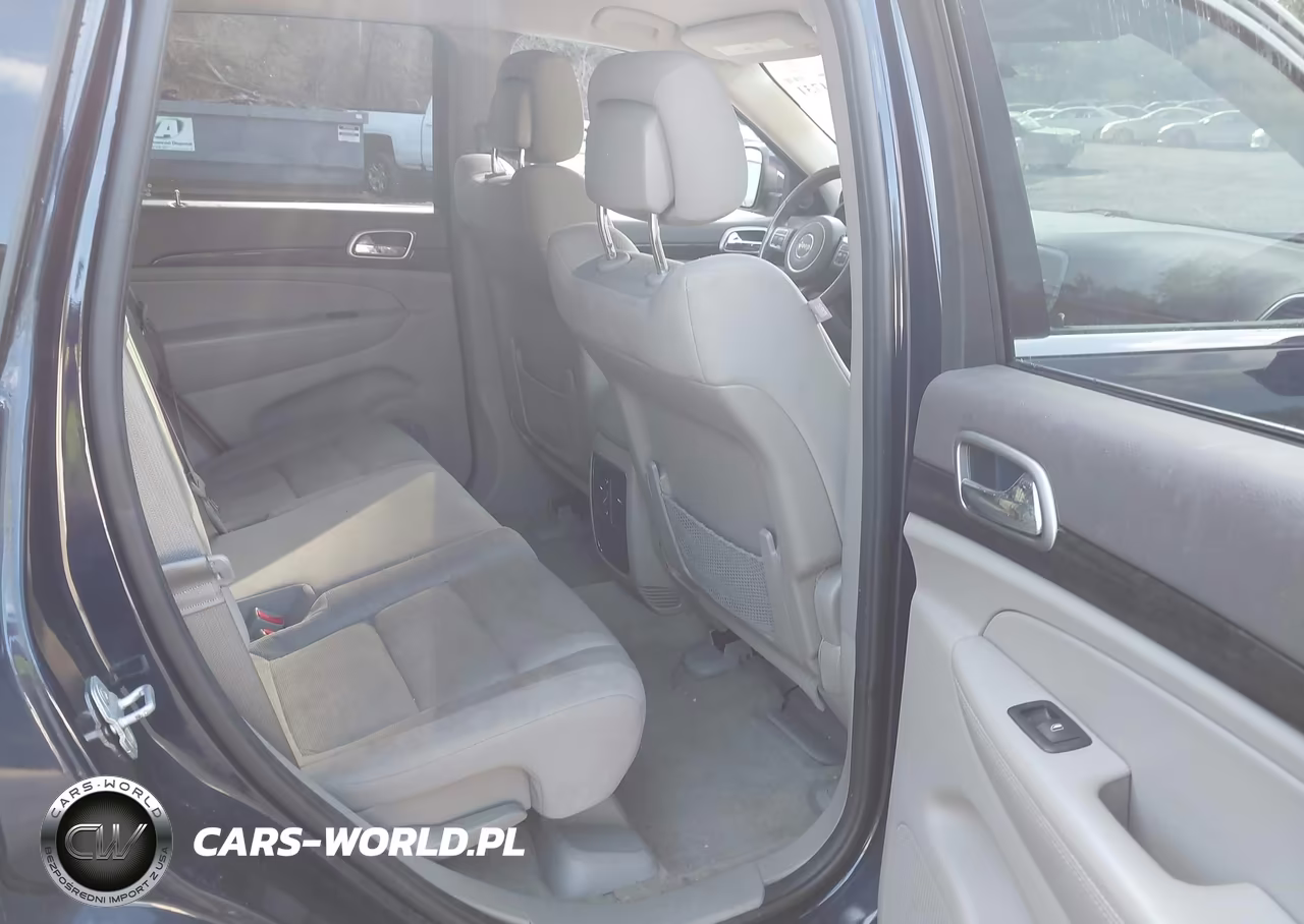 2013 Jeep Grand Cherokee Laredo VIN:1C4RJFAG7DC506948 - 8