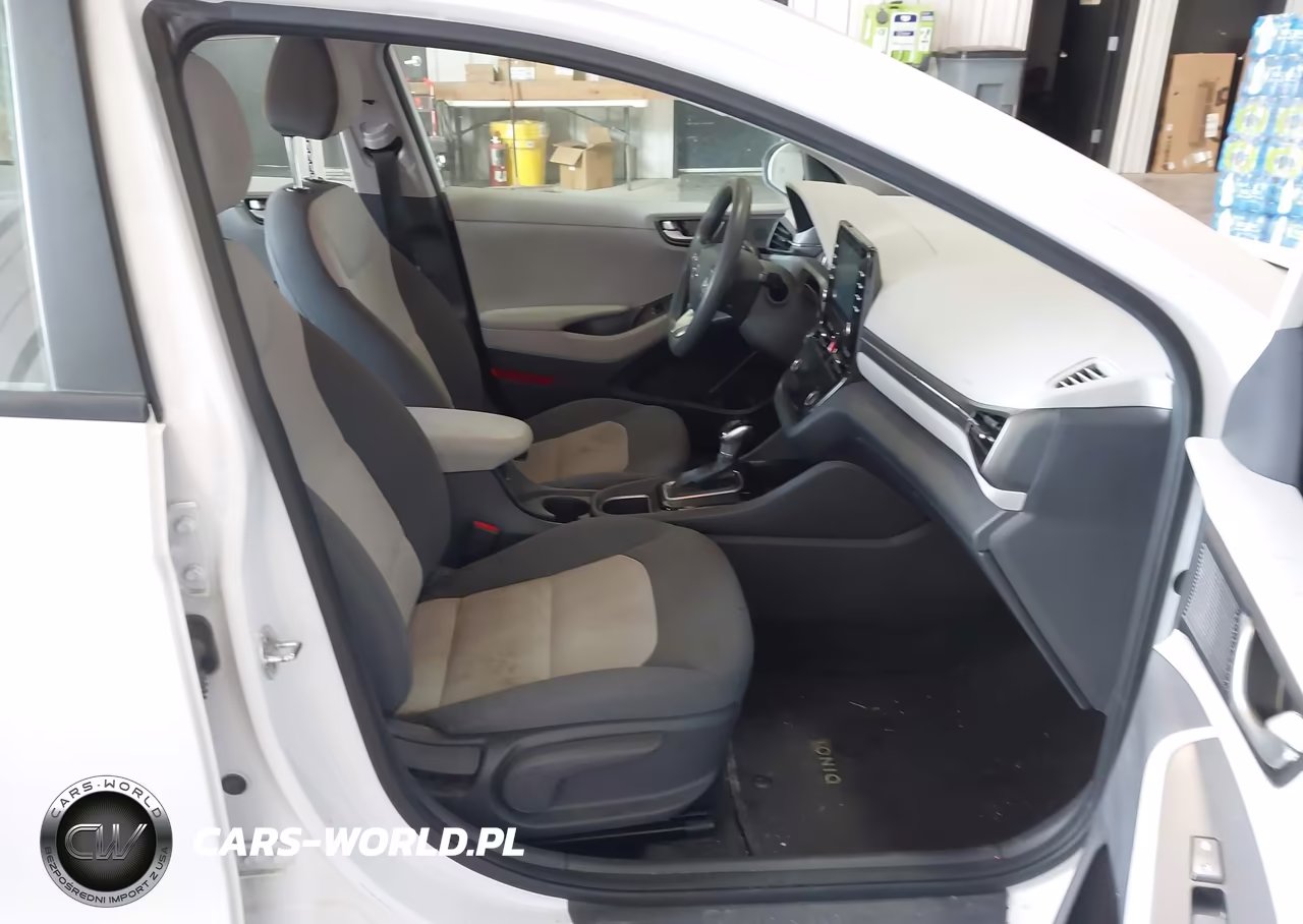 2020 Hyundai Ioniq Hybrid Blue VIN:KMHC65LC2LU233482 - 5