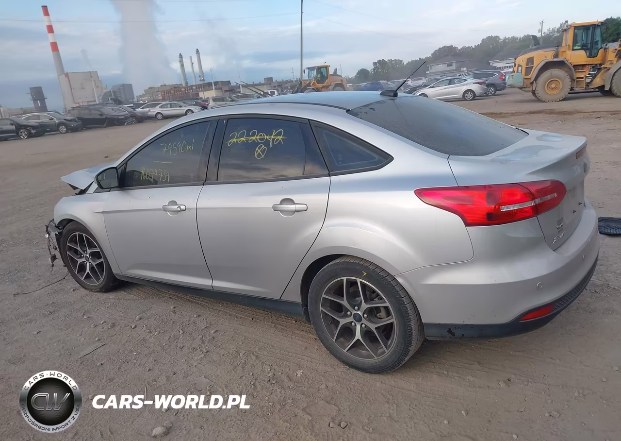 2018 Ford Focus Sel VIN:1FADP3H23JL222042 - 14