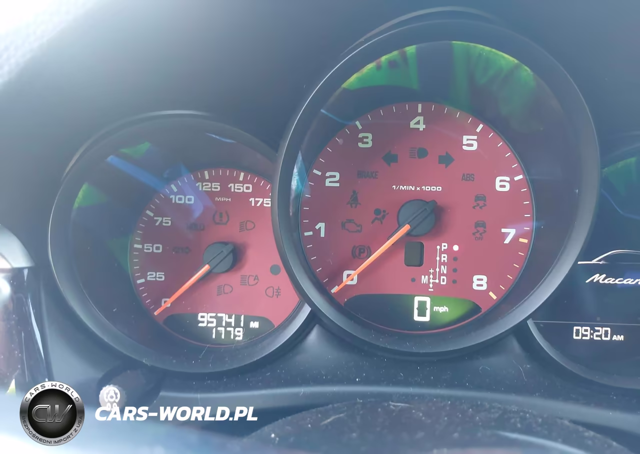 2021 Porsche Macan VIN:WP1AA2A52MLB06685 - 14