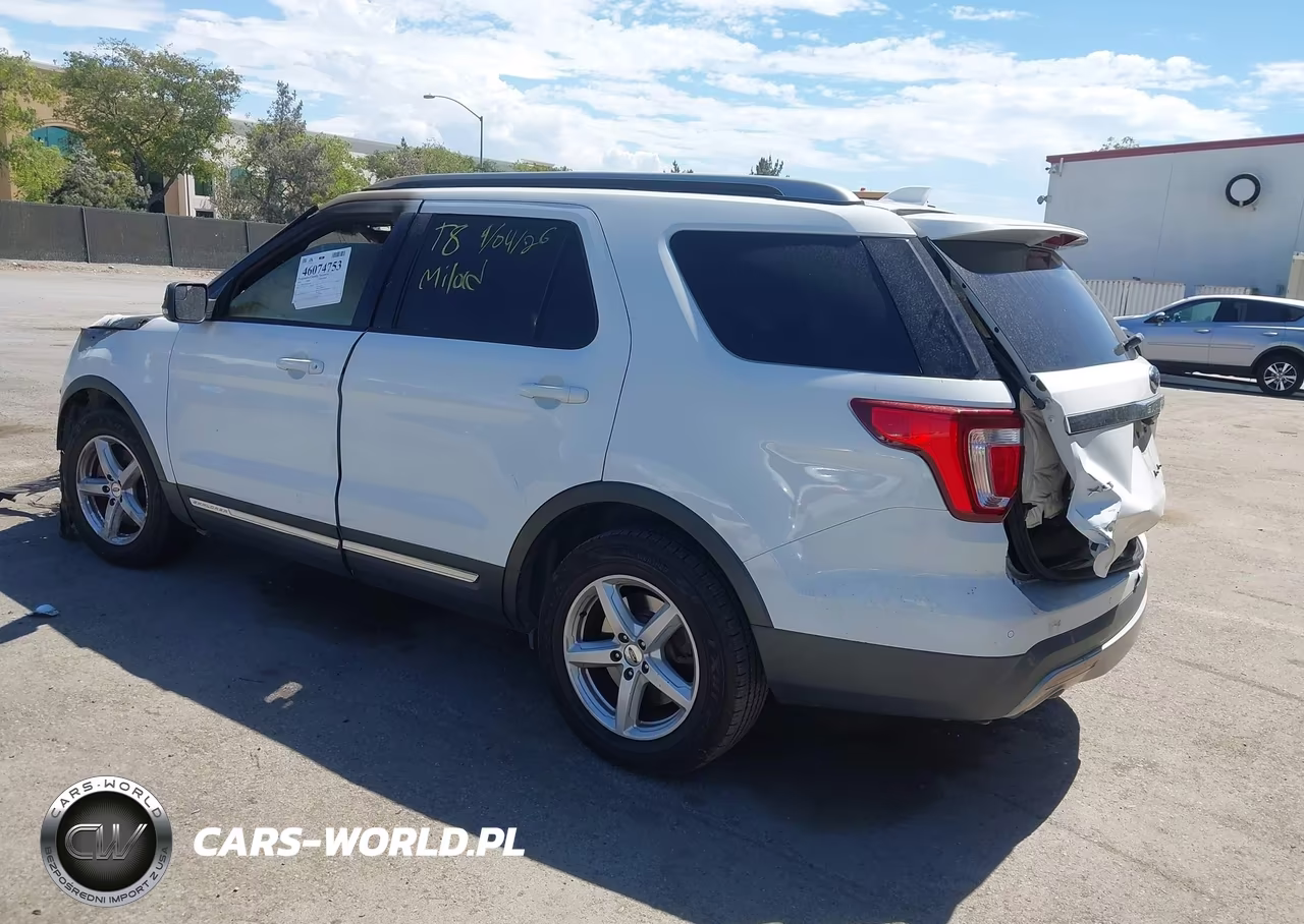 2017 Ford Explorer Xlt VIN:1FM5K7D84HGD55583 - 3