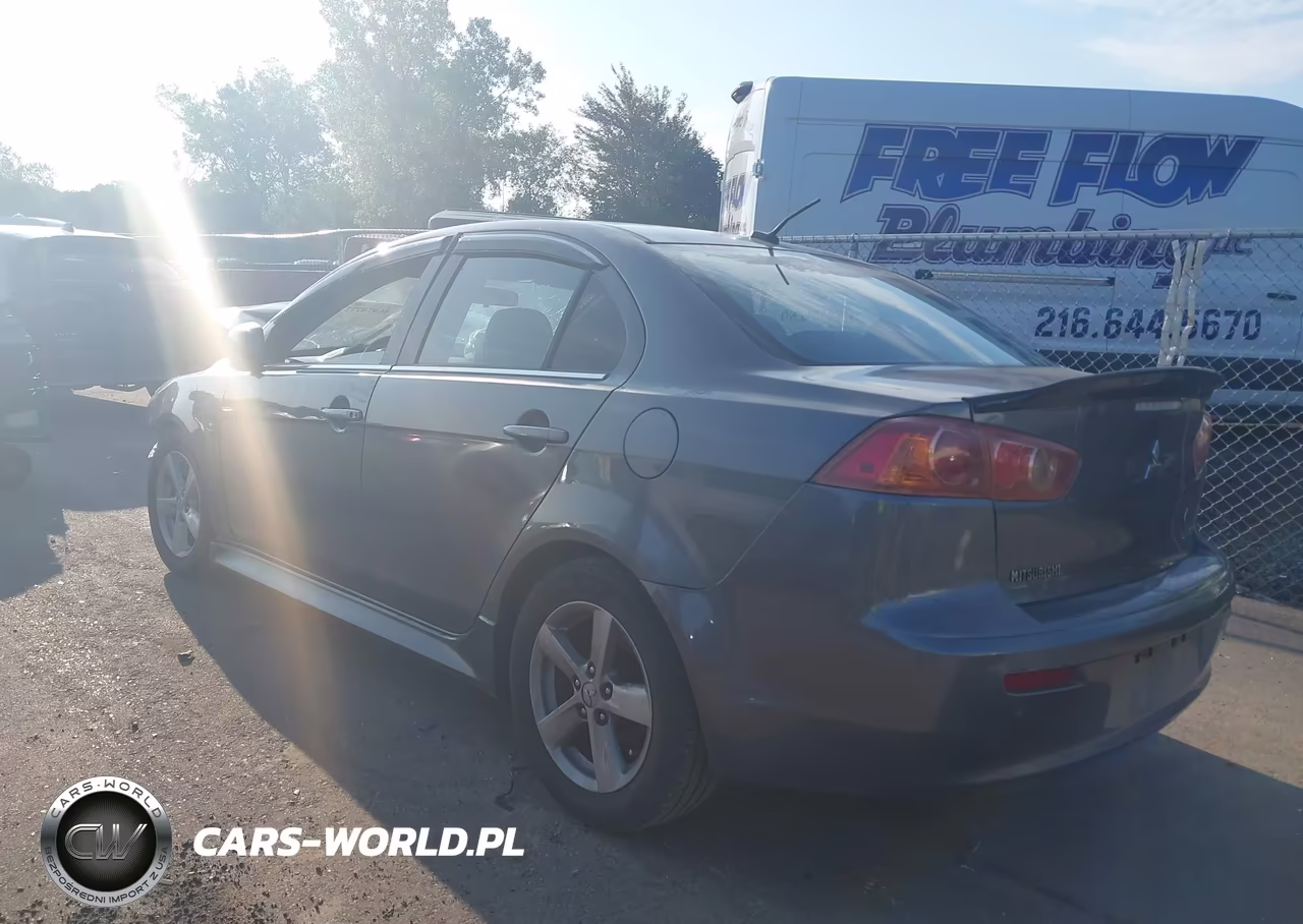 2008 Mitsubishi Lancer De-Es VIN:JA3AU26UX8U045982 - 3