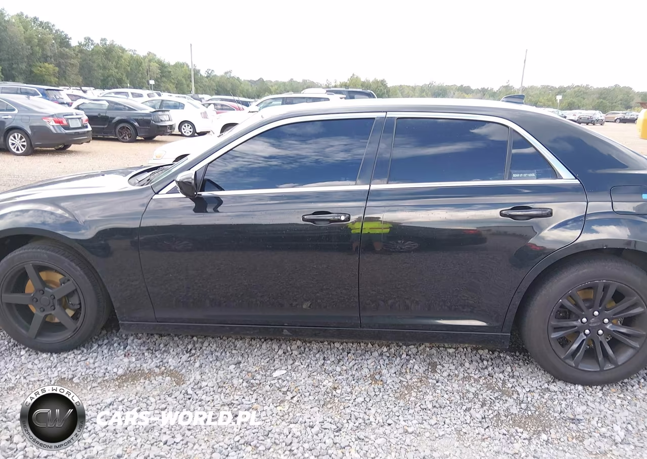 2016 Chrysler 300 Anniversary Edition VIN:2C3CCAAG1GH244014 - 14