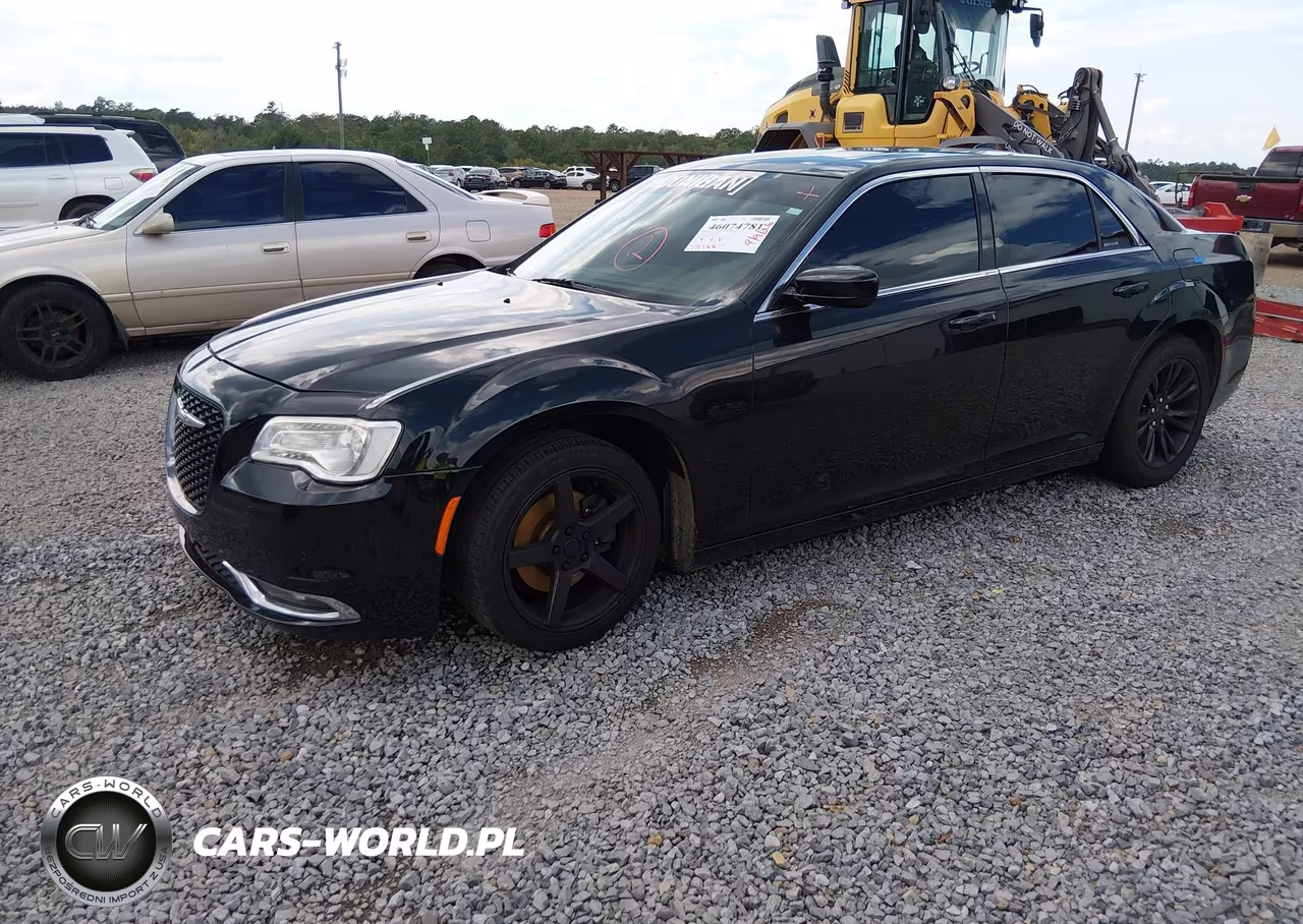 2016 Chrysler 300 Anniversary Edition VIN:2C3CCAAG1GH244014 - 2
