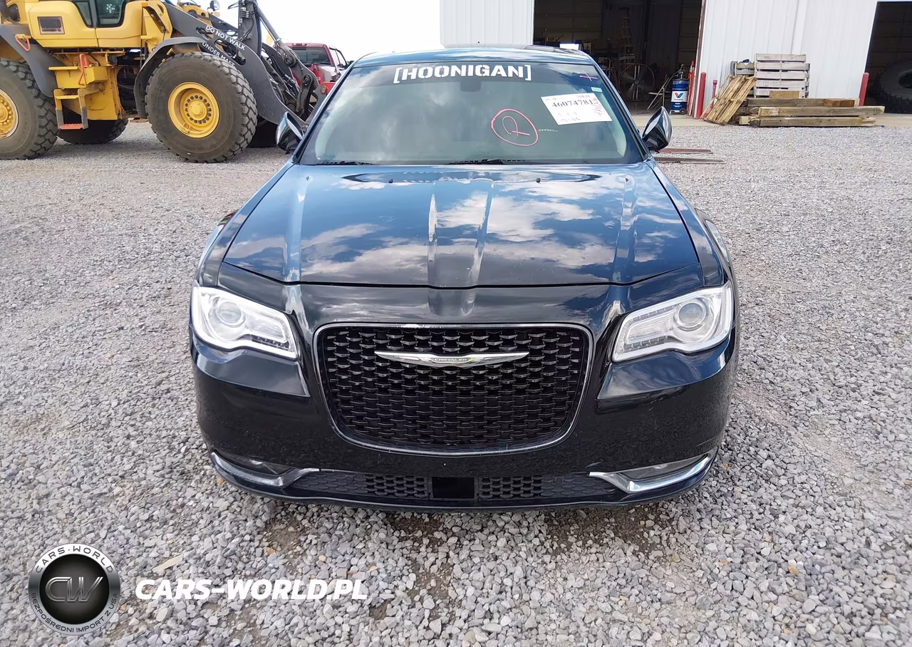 2016 Chrysler 300 Anniversary Edition VIN:2C3CCAAG1GH244014 - 6