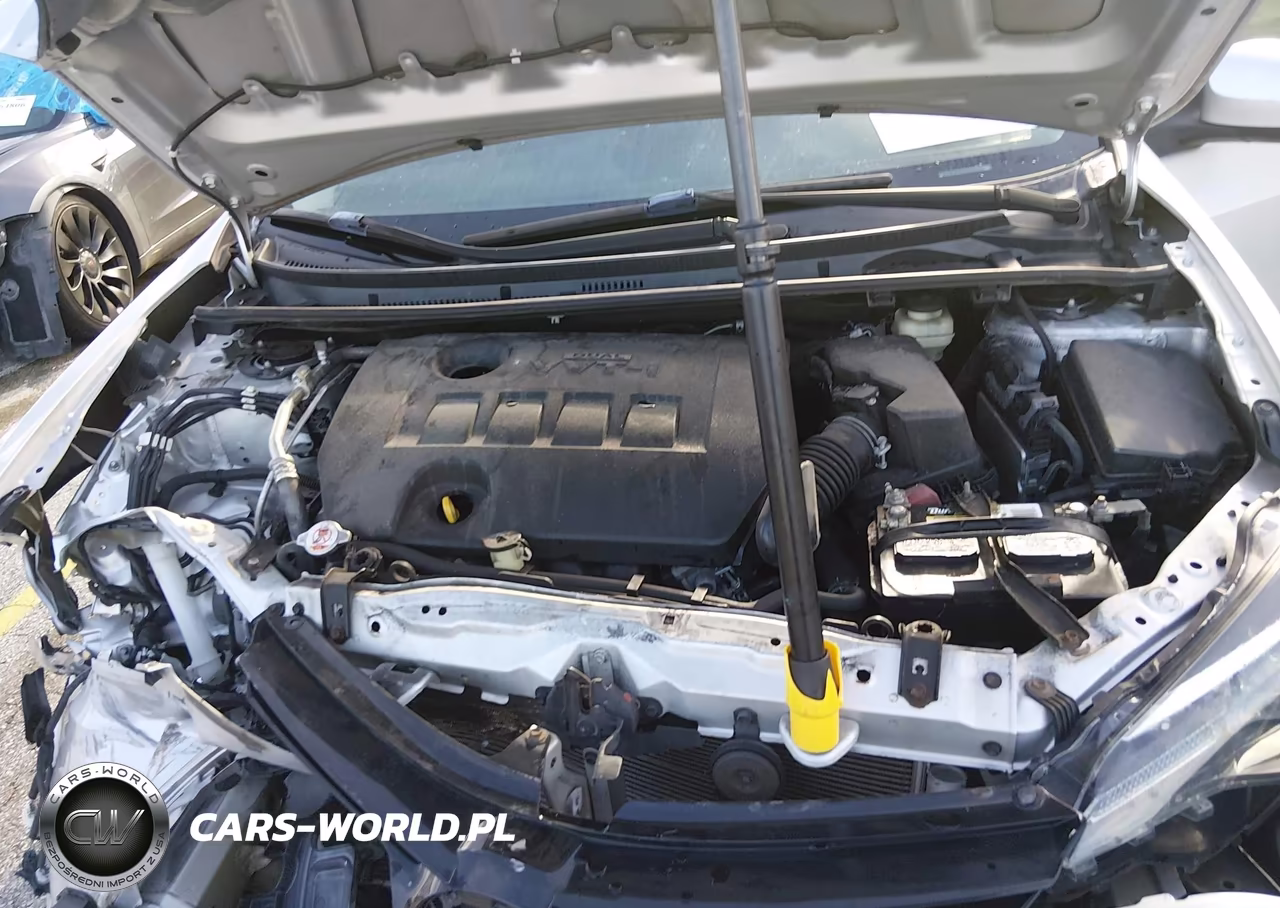 2018 Toyota Corolla Le VIN:5YFBURHE2JP852553 - 10