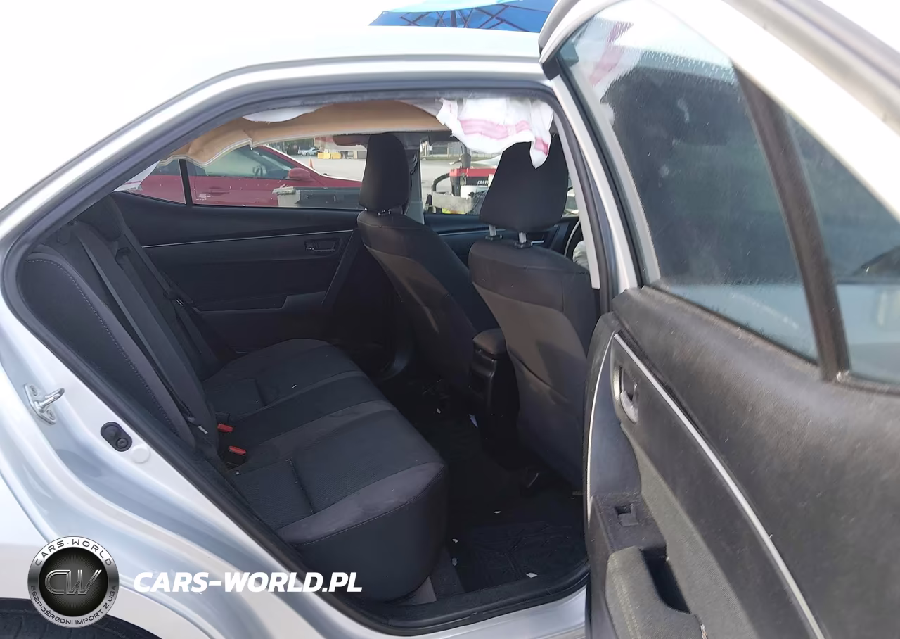 2018 Toyota Corolla Le VIN:5YFBURHE2JP852553 - 8