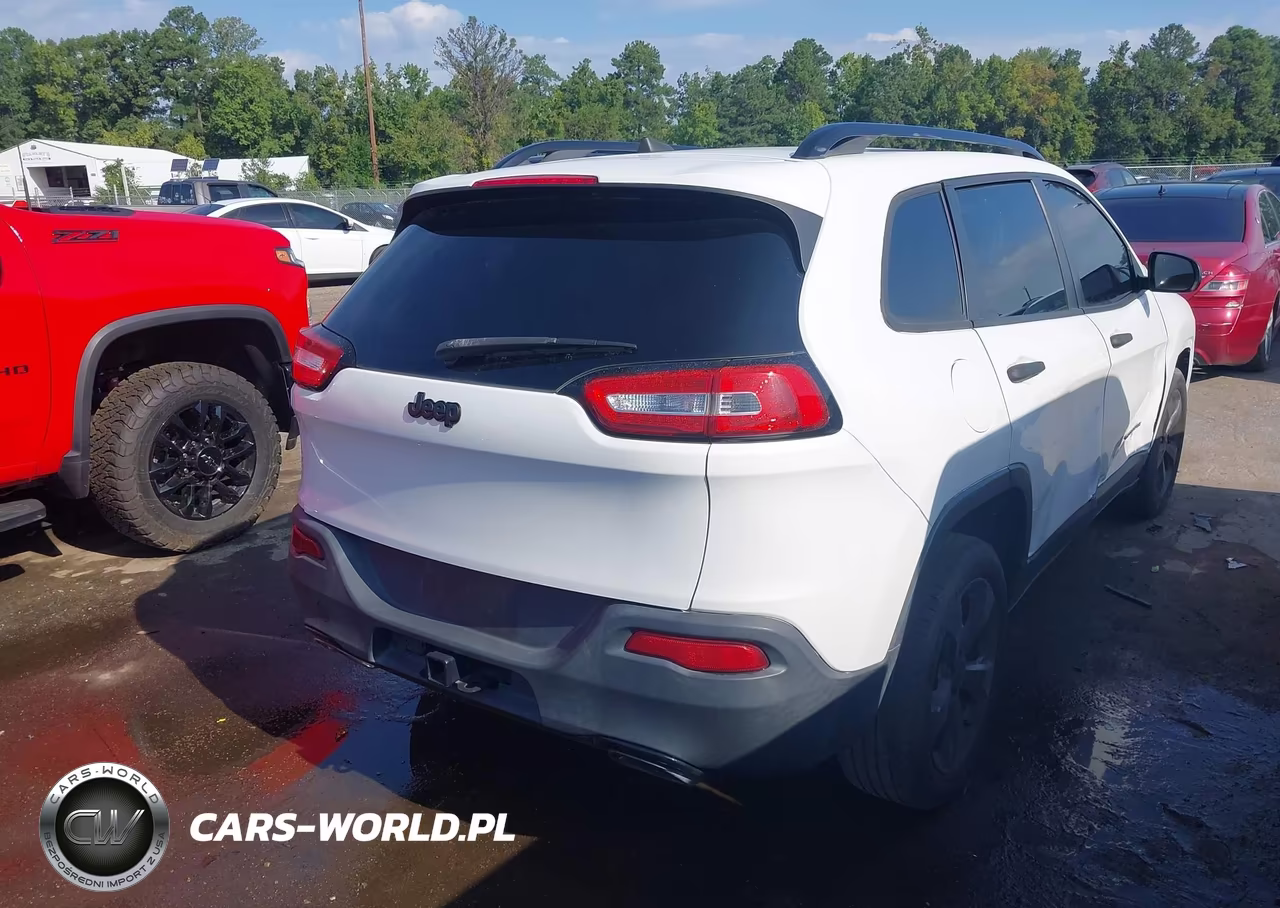 2017 Jeep Cherokee Altitude Fwd VIN:1C4PJLAS9HW667252 - 4