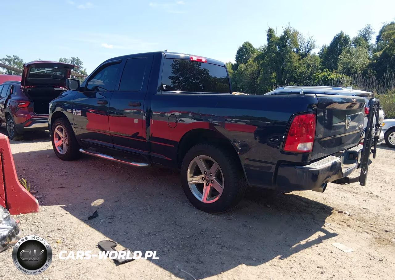 2015 Ram 1500 Express VIN:1C6RR7FT2FS512905 - 3